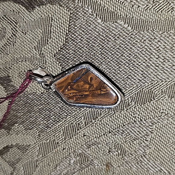 New Sterling silver boulder opal pendant - Picture 6 of 6